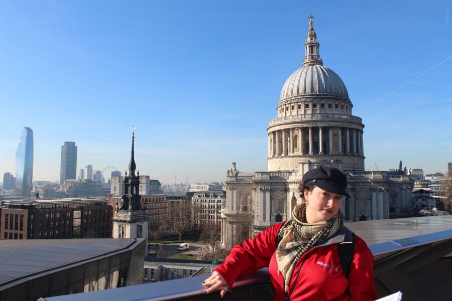 London: Mary Poppins Walking Tour - St Paul’s Cathedral and the bird lady’s steps