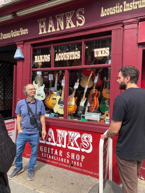London: Music walking tour of Soho - The Dog and Duck pub finish