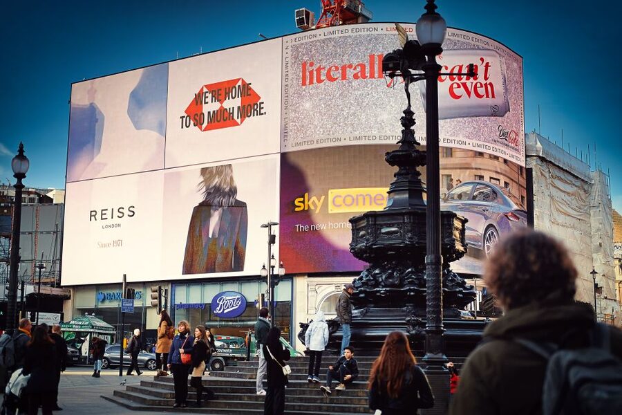 London Must-See 3 Hours Walking Tour - Downing Street and Whitehall’s official world