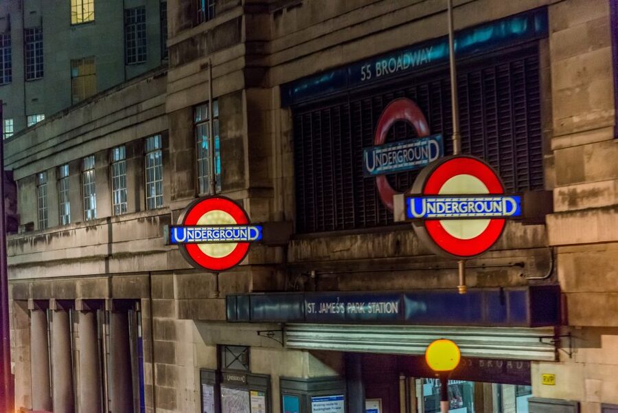 London: Nighttime Open-Top Bus Sightseeing Tour - Buckingham Palace and London’s ceremonial side