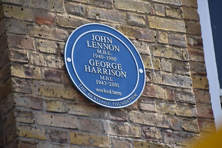 London: Private Beatles Taxi Tour - Baker Street, Savile Row, and the royal story