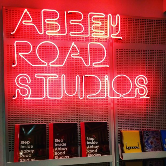 London: Private Beatles Taxi Tour - Starting at Sloane Square and the Royal Court Theatre