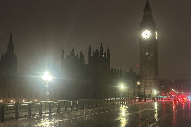 London: Private Black Cab Night Tour with Hotel Pick Up - Why London at night works so well from a black cab