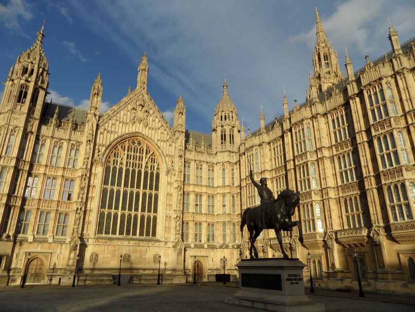 London: Private Chauffeur-Driven Sightseeing Tour - The Tower of London and Tower Bridge