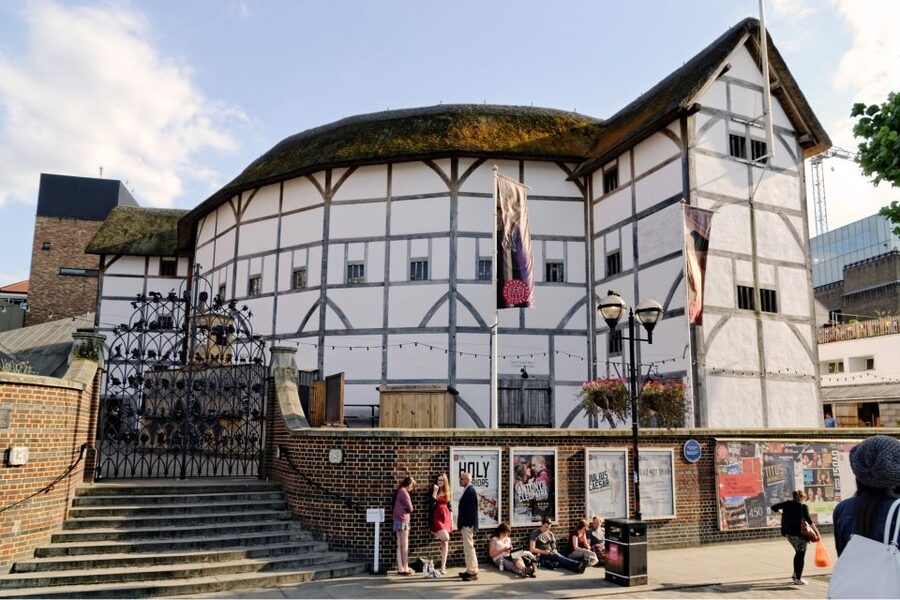 London: Private City Kickstart Walking Tour - Finishing in Covent Garden Market