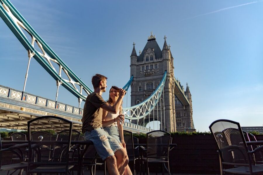 London: Private City Kickstart Walking Tour - Riding the Underground to Westminster