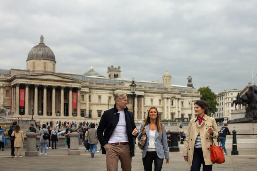 London: Private Personalized Tour with a Local Host - Southbank and the London Bridge views