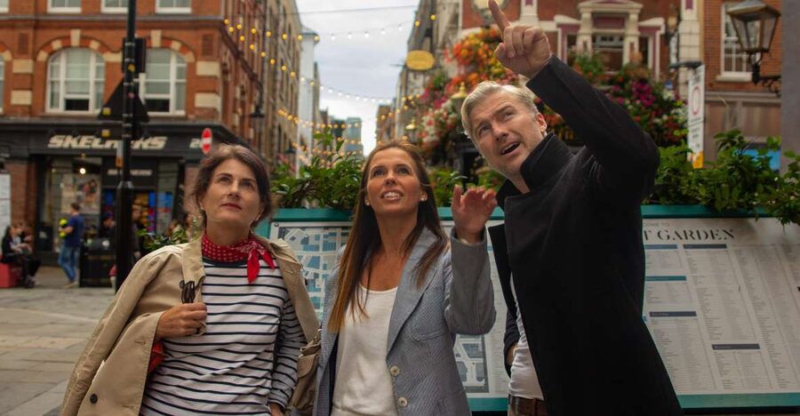 London: Private Personalized Tour with a Local Host - Westminster beyond the postcard
