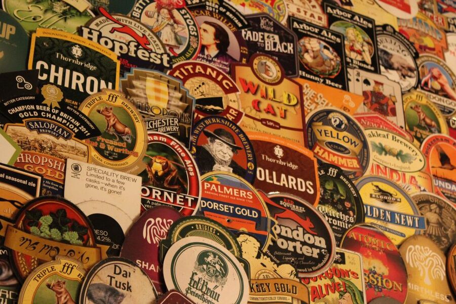 London: Private Pub Tour - The Middle Stops and the Art of Choosing a Drink