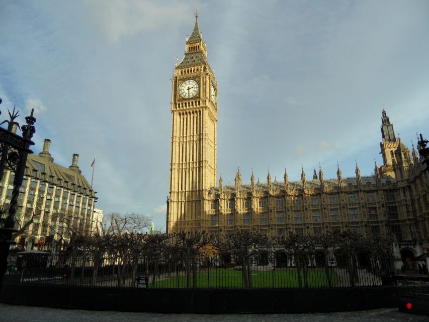London: Private Walking Sightseeing Tour - Big Ben and the Houses of Parliament