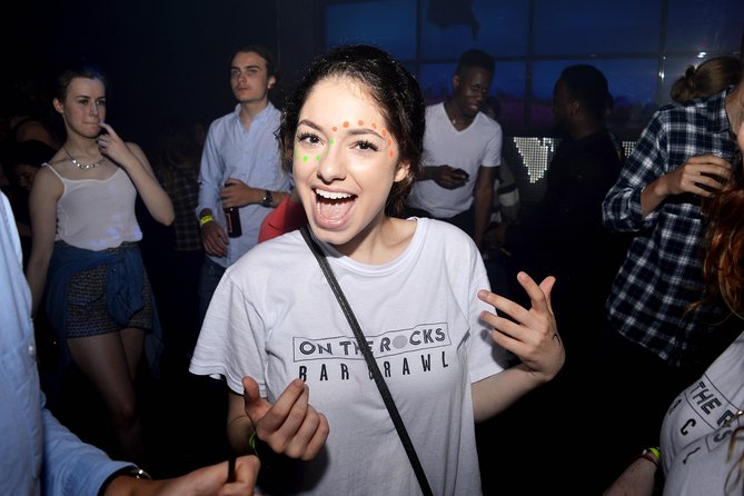 London Pub Crawl - Free entry, shots, and drink discounts
