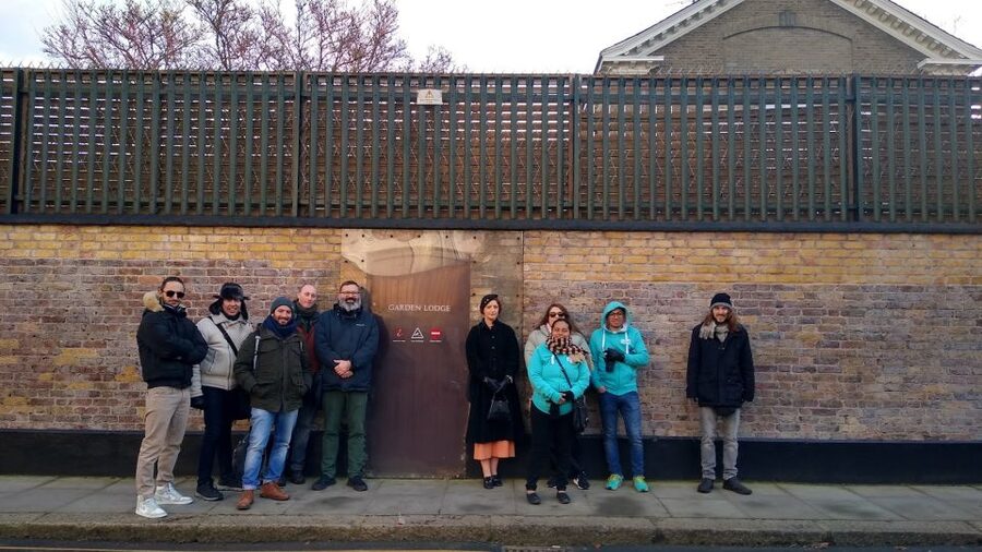 London: "Queen" Highlights Walking Tour - Who will get the most from this Queen walk?