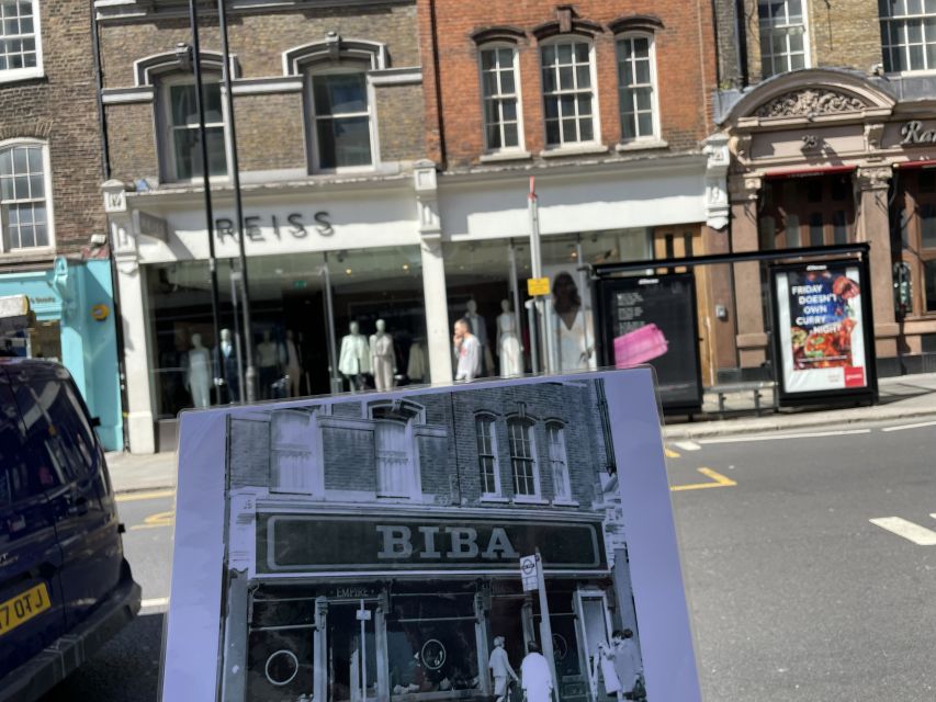 London: "Queen" Highlights Walking Tour - Starting where Queen began in South Kensington