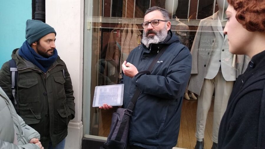London: "Queen" Highlights Walking Tour - Royal Albert Hall and the public side of Queen