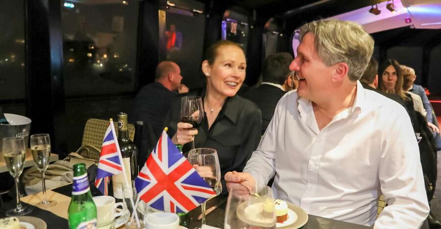 London: River Thames Dinner Cruise - Access, timing, and cancellation details