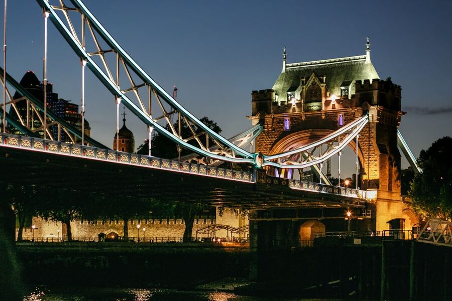London: River Thames Dinner Cruise - Is $94 a fair price?