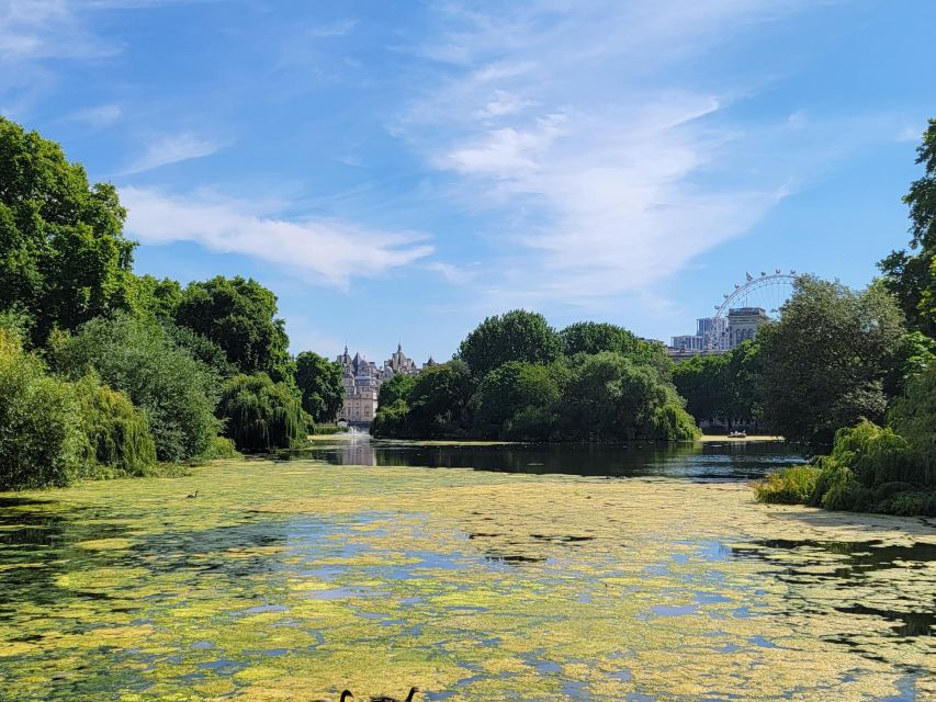 London: Royal Walking Tour and Buckingham Palace Audio Tour - The State Rooms and The King’s Tour Artists exhibition