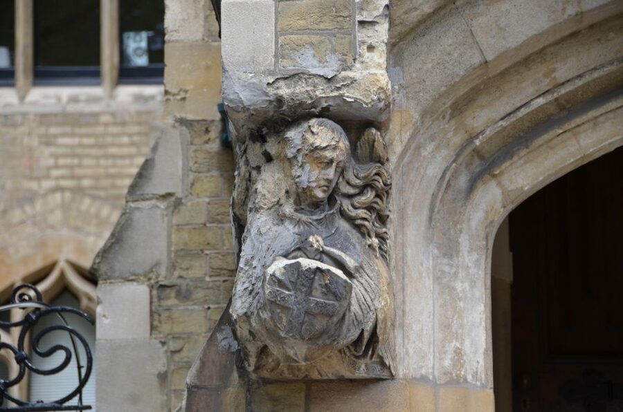 London's Hidden Treasures Tours by Black Taxi Cab - Tower Bridge, the Tower of London, and ravens