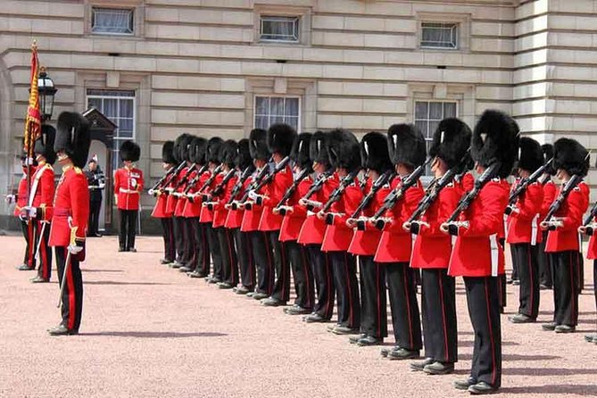 London's Palaces & Parliament Tour (See Over 20+ London Top Sights) - Buckingham Palace and the royal route