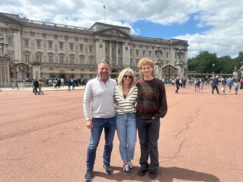 London: Sightseeing Black Cab Tour with Hotel Pickup - Why a black cab works so well for first-time London