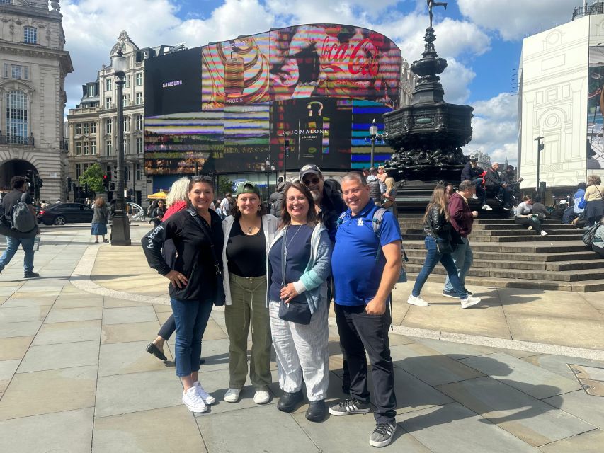 London: Sightseeing Black Cab Tour with Hotel Pickup - The Thames, London Eye, and central London icons