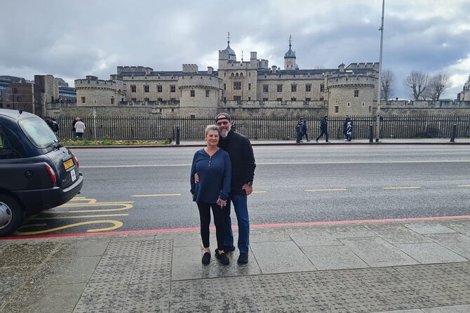 London Sightseeing Private Black Cab Tour with Hotel Pick Up - Buckingham Palace and royal London