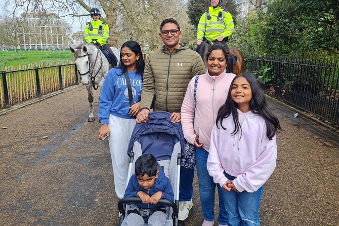 London Sightseeing Private Black Cab Tour with Hotel Pick Up - St. Paul’s Cathedral and the City of London