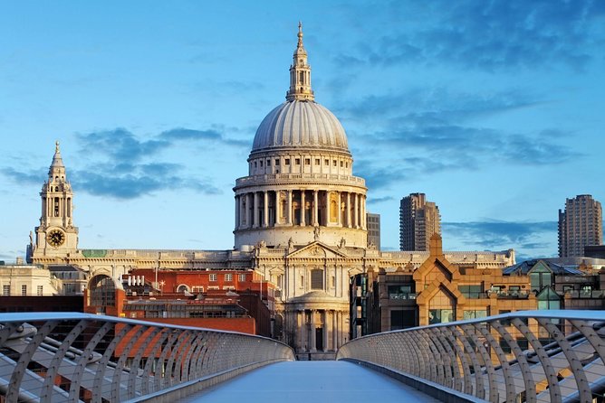 London Sightseeing Tour: Guard Change with Tower of London Option - Buckingham Palace and the guard ceremony