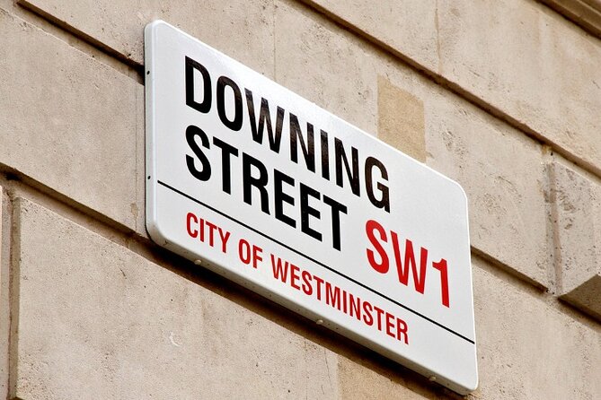 London Sightseeing Walking Tour with 30+ sights - Who should book this London walk?