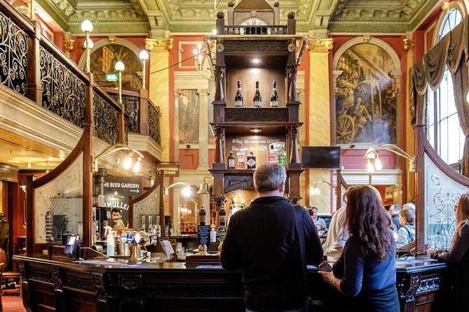 London Small Group Tour of Historical Pubs - Why this London pub walk works