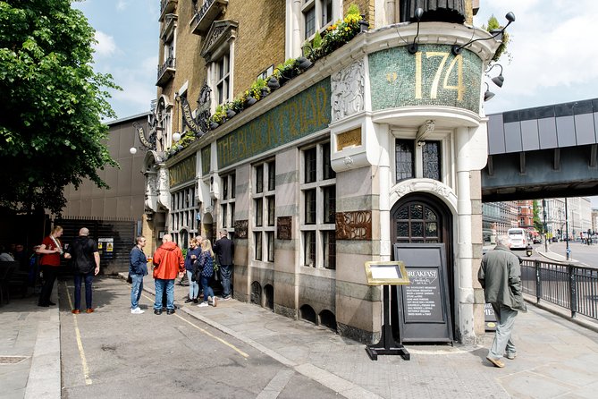 London Small Group Tour of Historical Pubs - Starting near Newgate Street and St. Paul’s