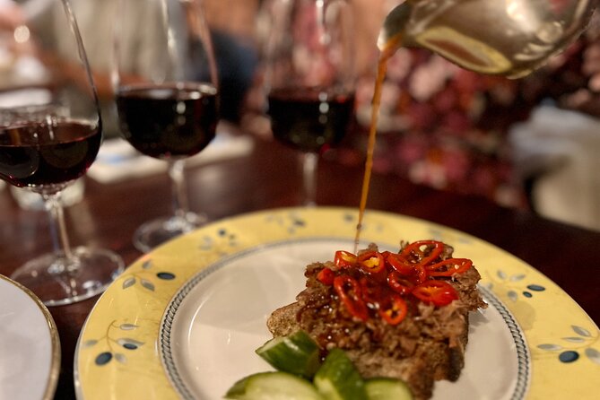 London Soho Food Tour with 7+ Tastings of Delicious Hidden Gems - Berwick Street Market and the first food rhythm