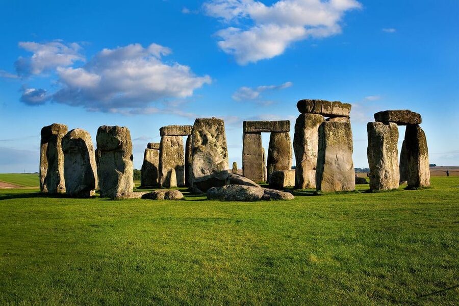 London: Stonehenge & Bath Day Trip with Optional Roman Baths - Starting at Victoria Coach Station