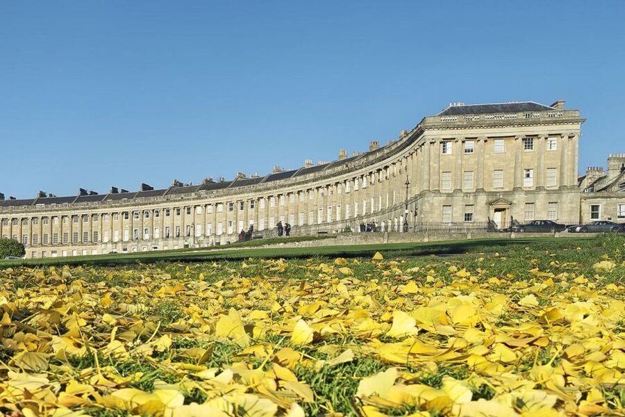 London: Stonehenge, Bath, Lacock, & Avebury Small Group Tour - Bath and the Roman baths in two hours