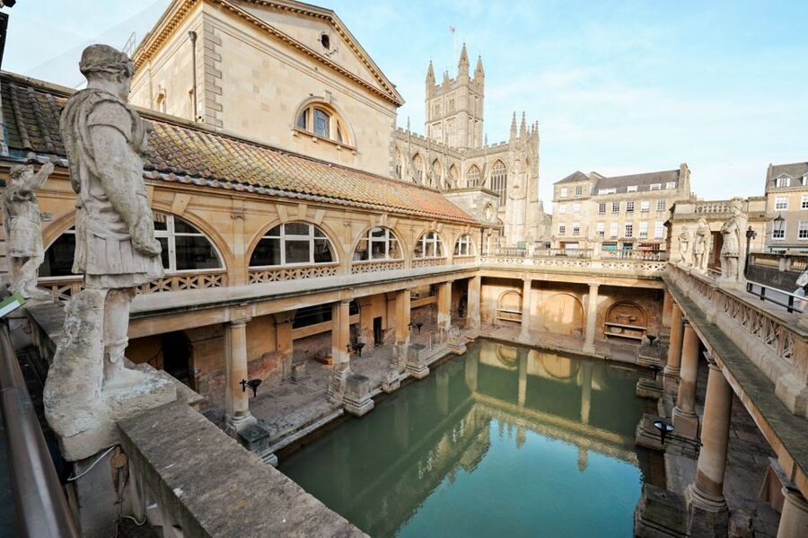 London: Stonehenge, Windsor, and Bath Day Trip by Bus - Coach comfort and the real time cost