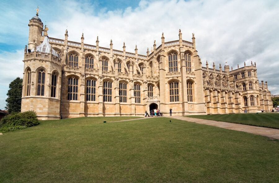 London: Stonehenge, Windsor, and Bath Day Trip by Bus - Should you book it?