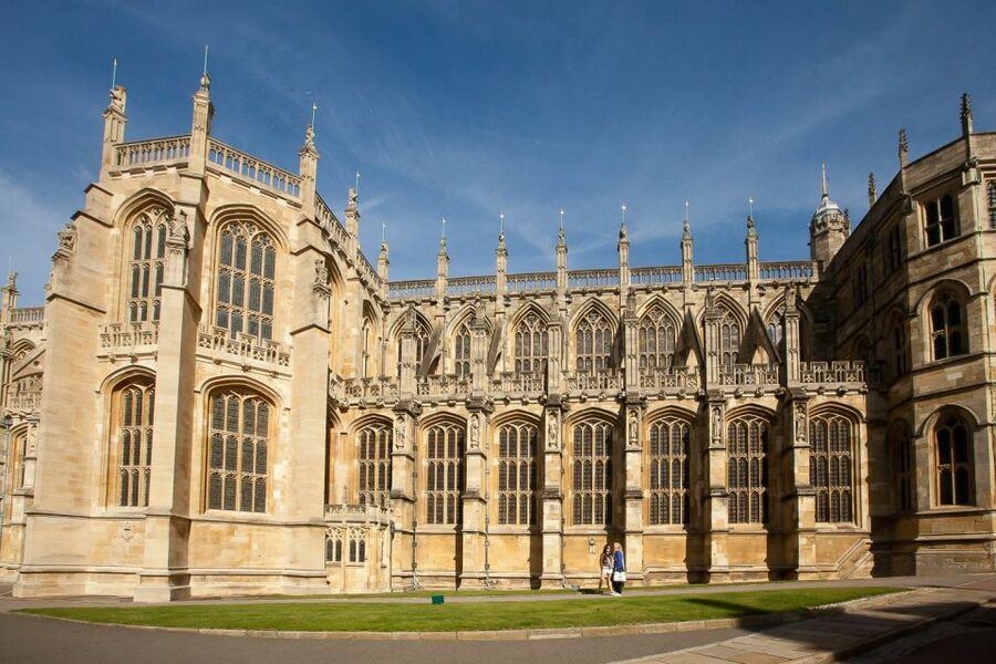London: Stonehenge, Windsor Castle, Bath, Lacock & Pub Lunch - Bath in an hour