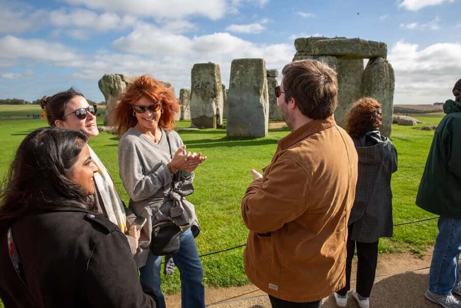 London: Stonehenge, Windsor Castle, Bath, Lacock & Pub Lunch - Stonehenge on Salisbury Plain