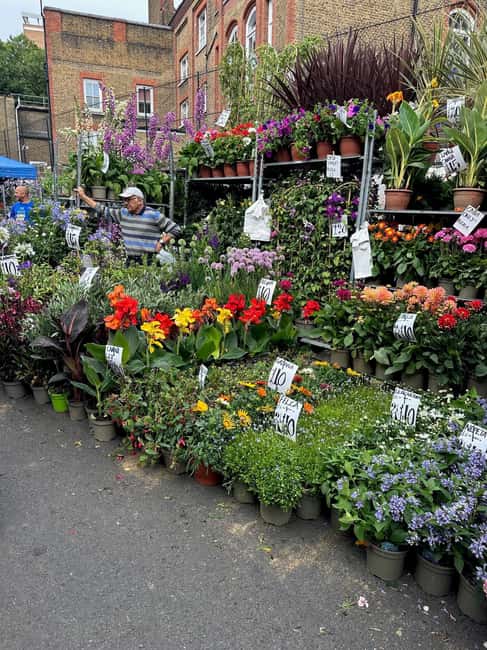 London: Sunday Markets Guided Walking Tour - Columbia Road Flower Market