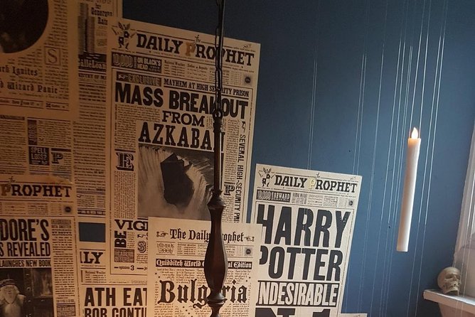 London The Best of Harry Potter Guided Tour (Free for Kids) - Palace Theatre and the two Potter shops