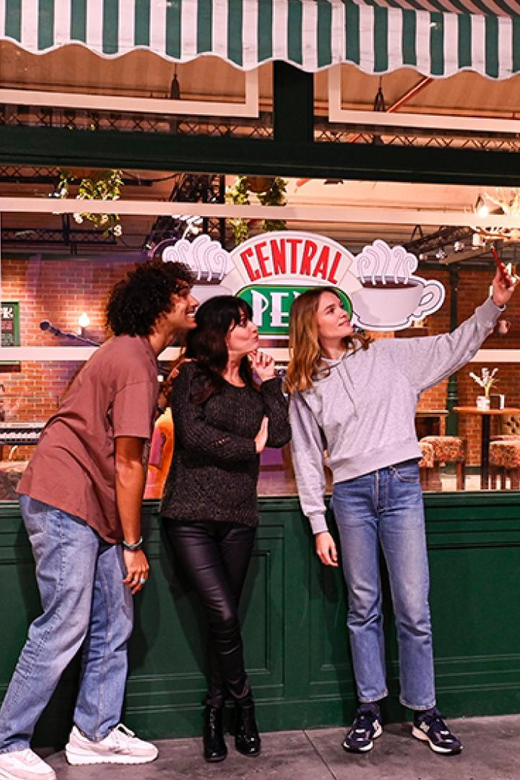 London: The FRIENDS™ Experience Entry Ticket - London, baby and FRIENDS™ Station