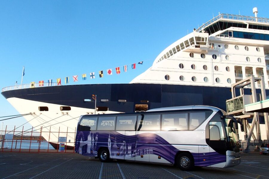 London to Southampton Cruise Terminal via Stonehenge - Hotel pickup from London or Heathrow