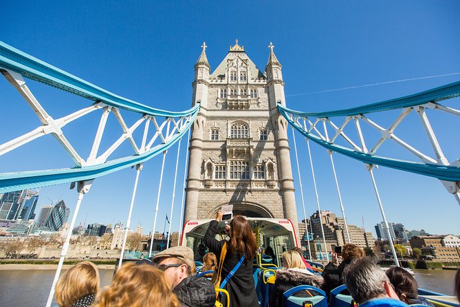 London Tootbus Hop on Hop off Bus Tour and Thames River Cruise - A practical way to see London without mastering every Tube line