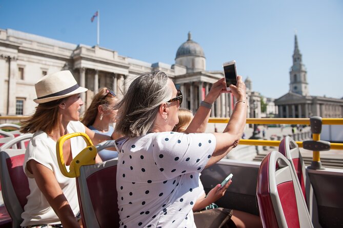 London Tootbus Hop-on Hop-off (Optional Thames Cruise) - London Bridge, Tooley Street, and the Tower
