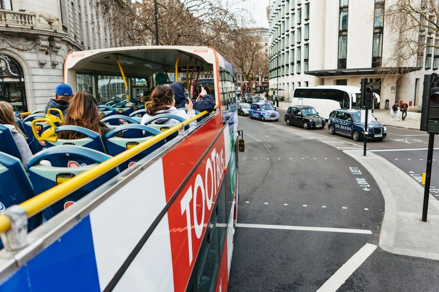 London: Tootbus Must-See Hop-On Hop-Off Bus Tour with Cruise - The Thames cruise from Westminster to Tower Pier