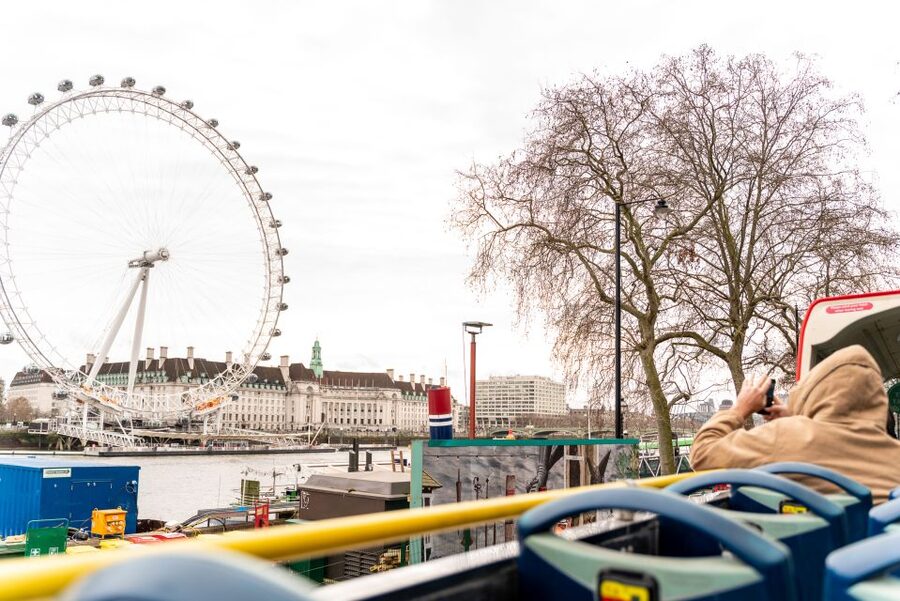 London: Tootbus Must-See Hop-On Hop-Off Bus Tour with Cruise - The Yellow route and the best first ride