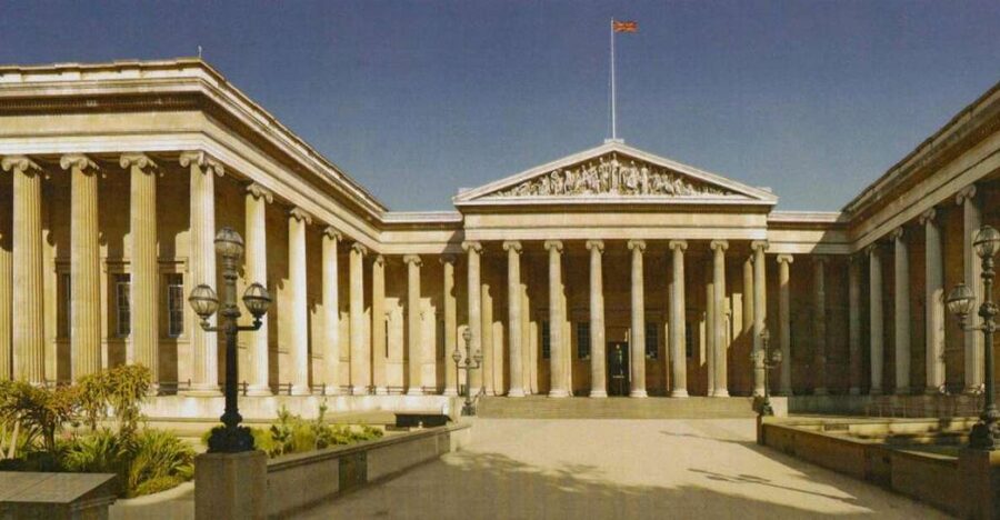 London: Tour of the British Museum - Hoa Hakananaia, the Easter Island moai