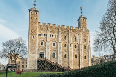 Tower of London Entry & Beefeater Private Audience
