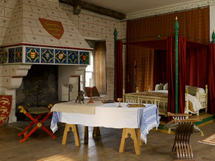 London: Tower of London Tour with Crown Jewels & Beefeaters - The Tower of London guided route