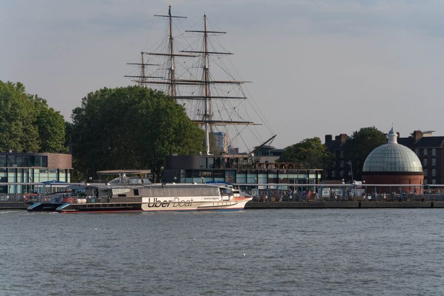 London: Uber Boat 1-Day Hop-On Hop-Off and Cable Car Tickets - Greenwich: the best stop for a longer break